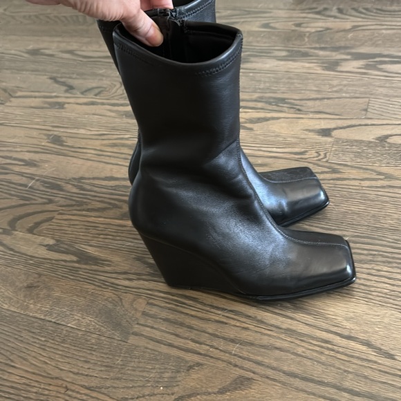 MANGO New…Black Leather wedge boots 39 fits 8.5-9 never worn - Picture 6 of 6